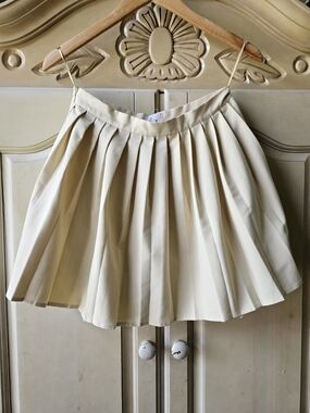 Lena Cream Pleated Circle Skirt